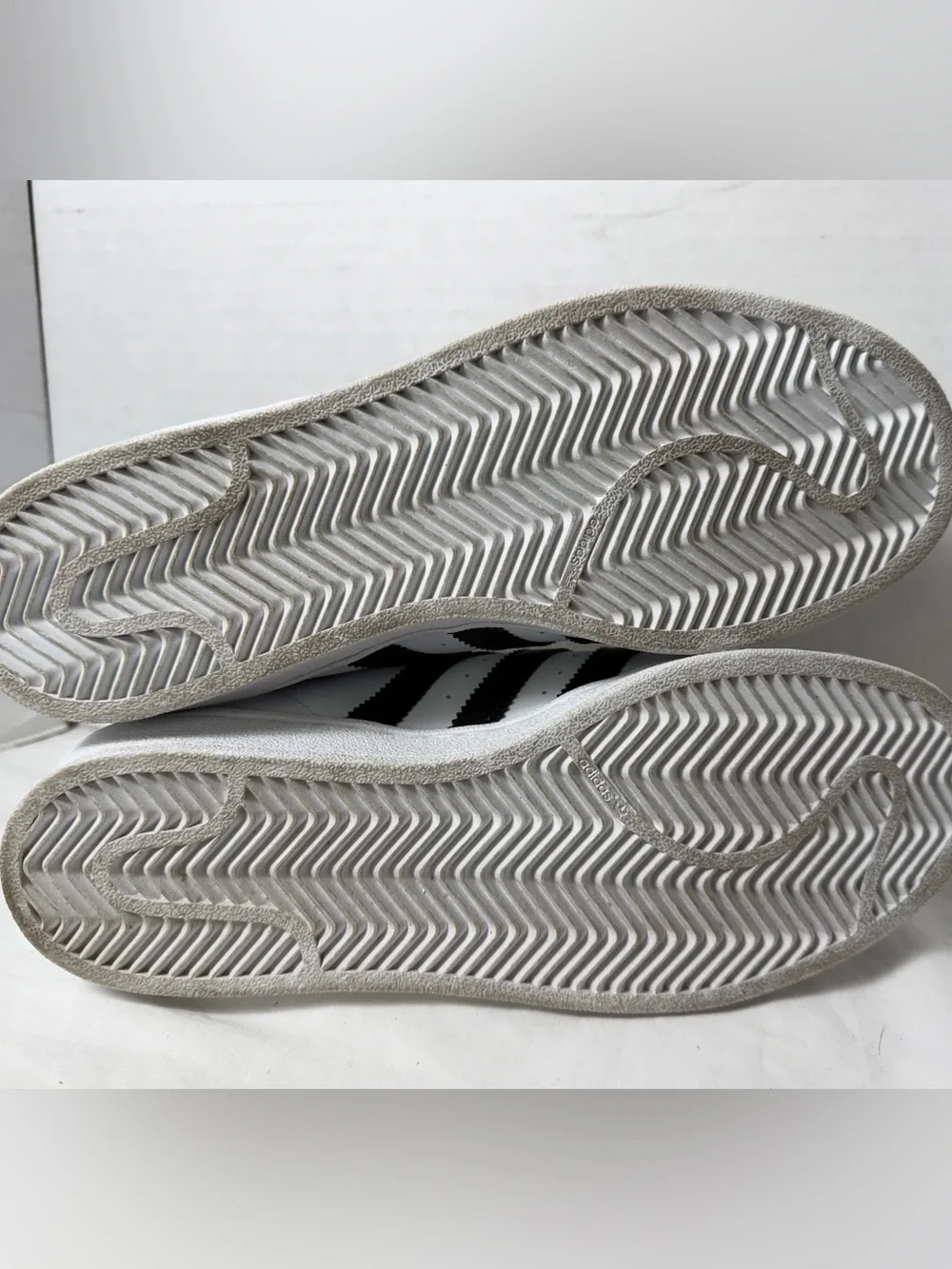 Adidas Originals Superstar White Black Gold Metallic Men's Sneakers size 8
